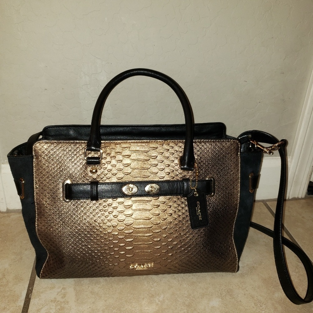 Brand new! Stunning coach handbag!